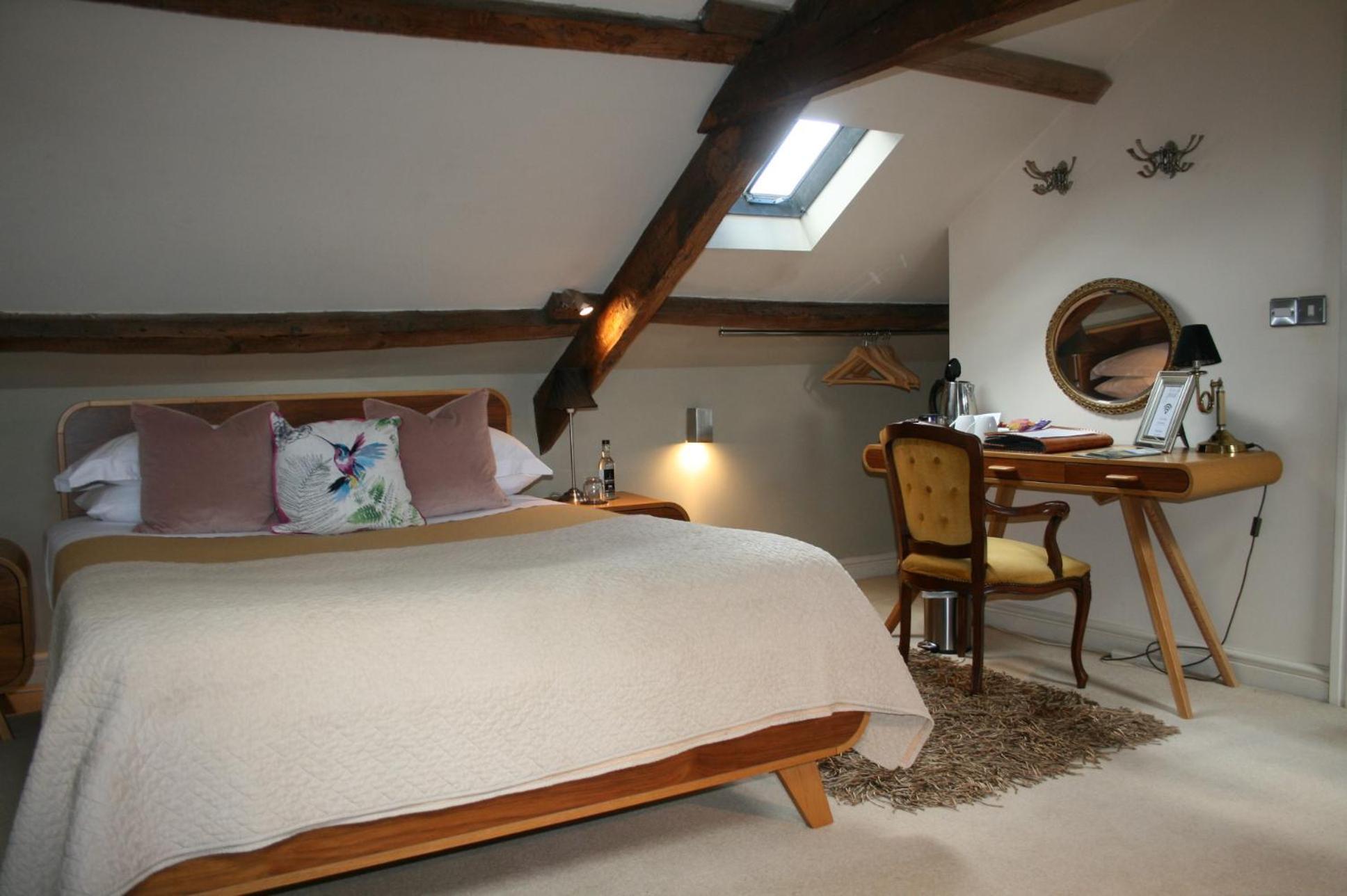 The New White Lion Hotel Llandovery Ngoại thất bức ảnh
